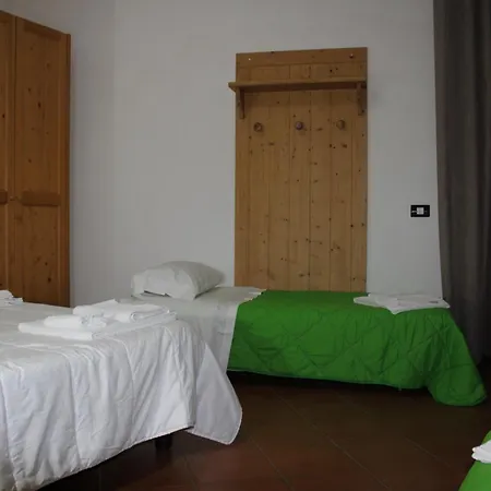 A' Porta I Frustere Apartment *