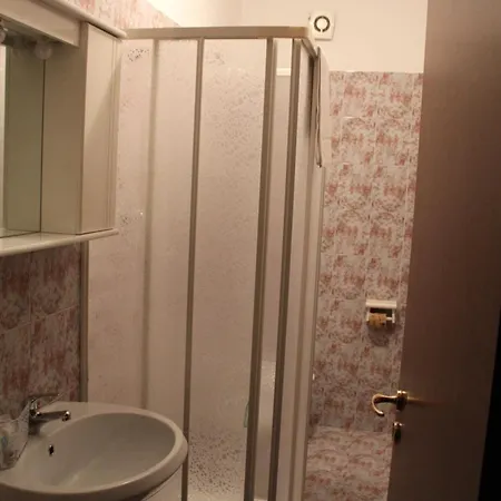 A' Porta I Frustere *