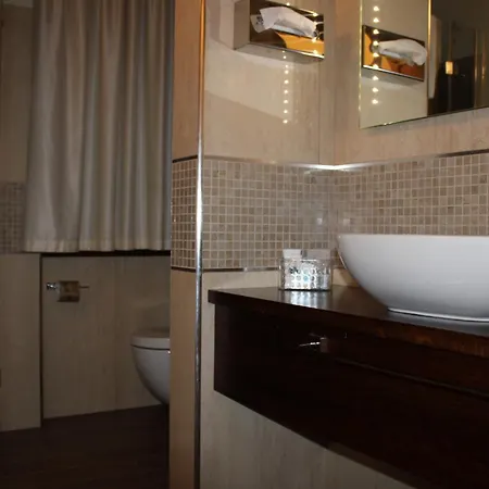 A' Porta I Frustere * Rotonda