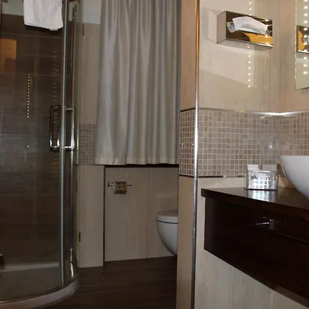 A' Porta I Frustere Rotonda