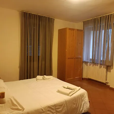 A' Porta I Frustere * Rotonda