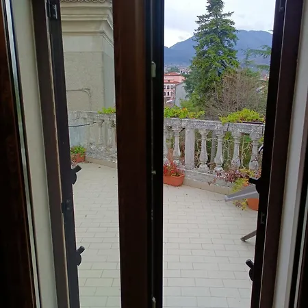 A' Porta I Frustere *