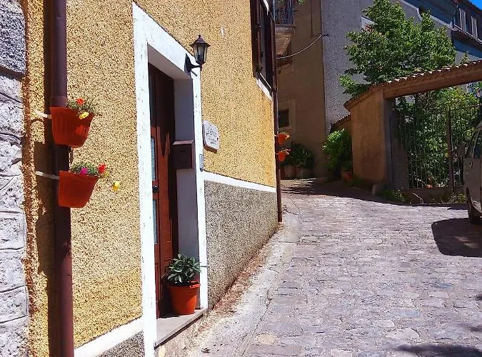 A' Porta I Frustere Rotonda