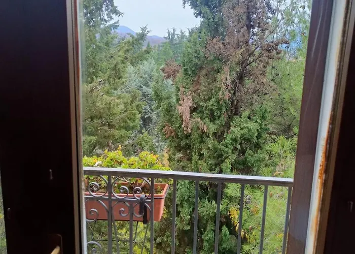 A' Porta I Frustere *